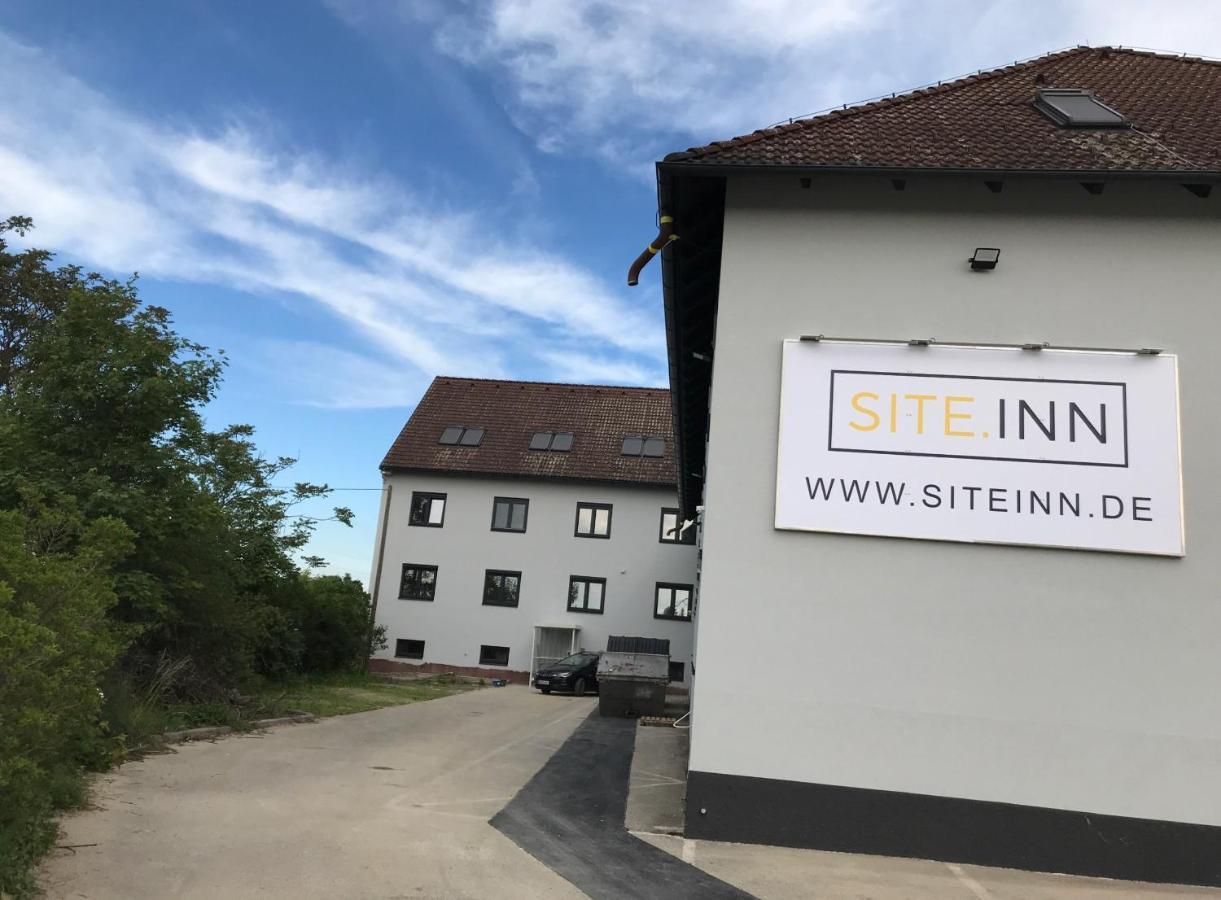 Site.Inn Wien Himberg Eksteriør billede